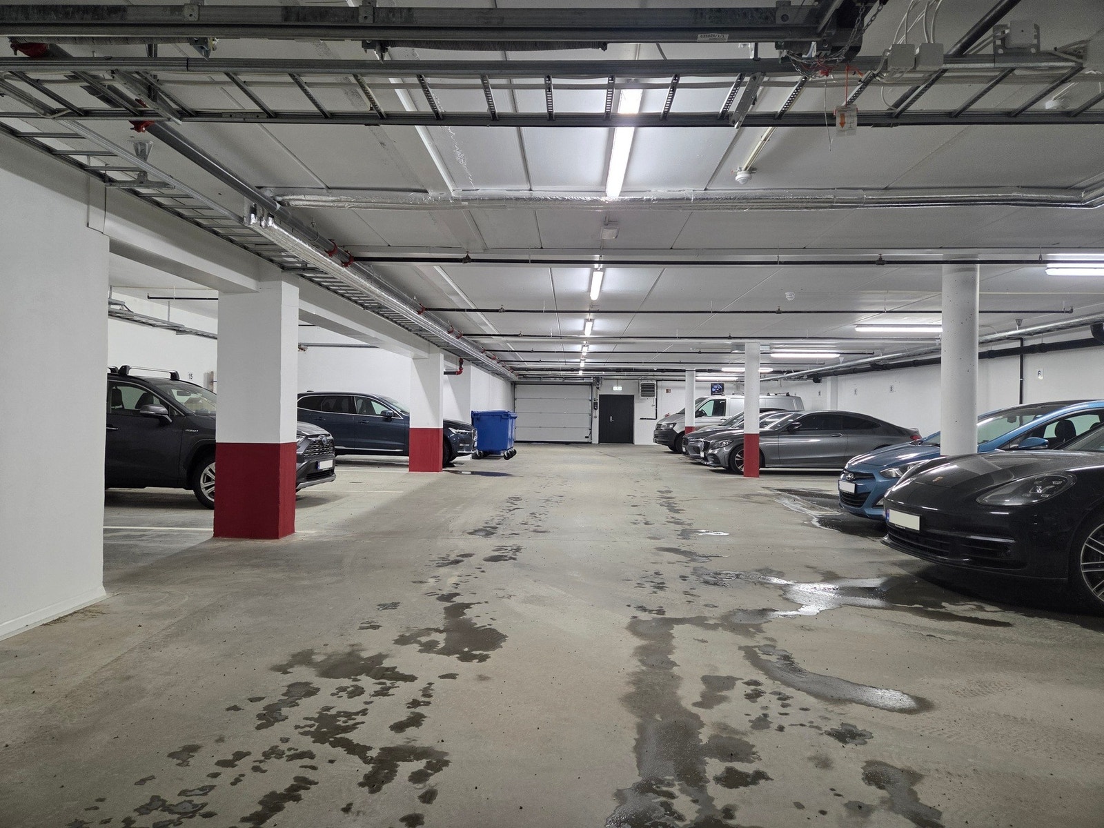 Her kan det være mulig å leie garasjeplass etter nærmere avtale med selger. Galleribilde