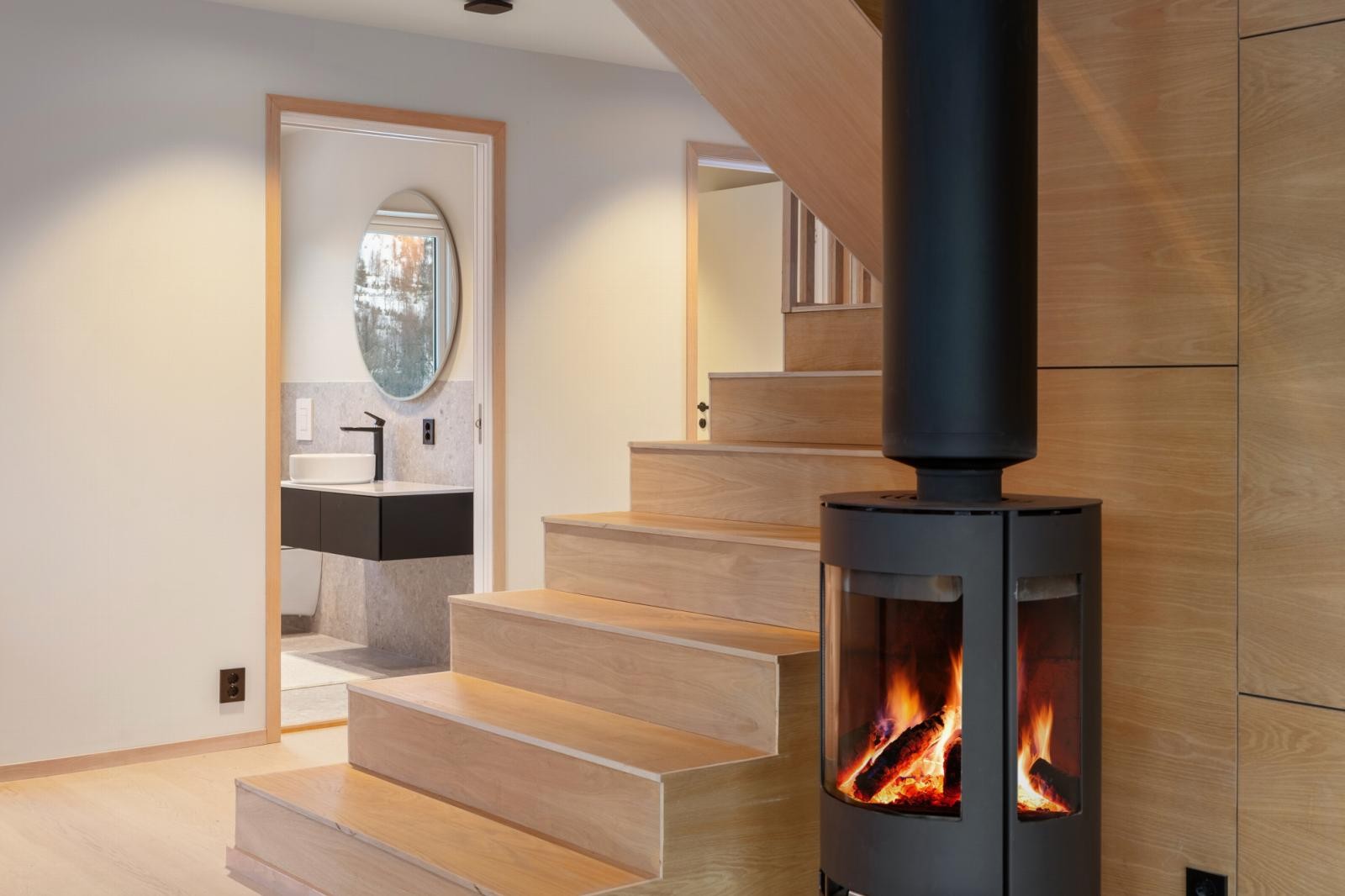 Peis i stua Galleribilde