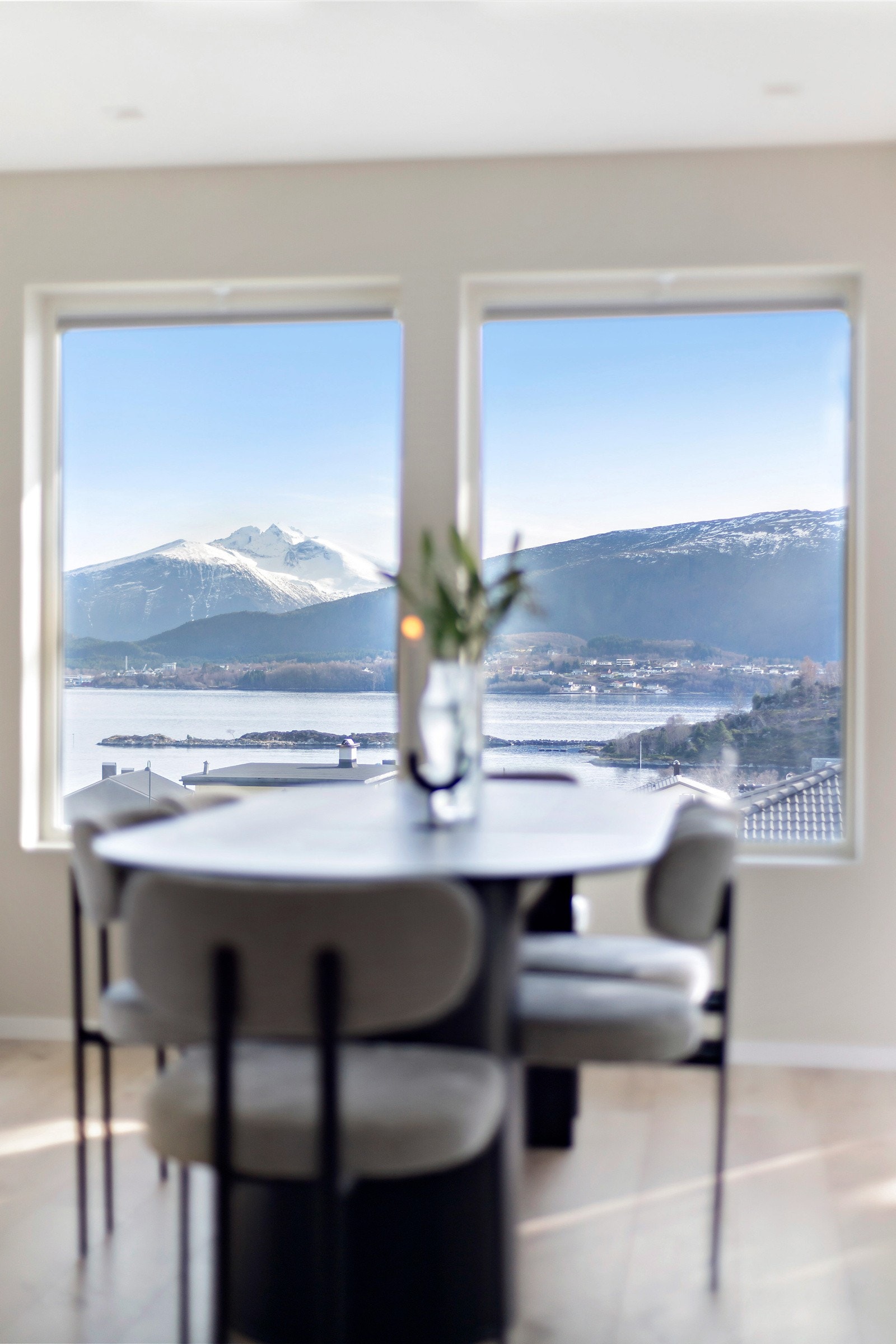 Hvor hyggelig er det ikke å invitere gode venner på middag til denne utsikten? Galleribilde