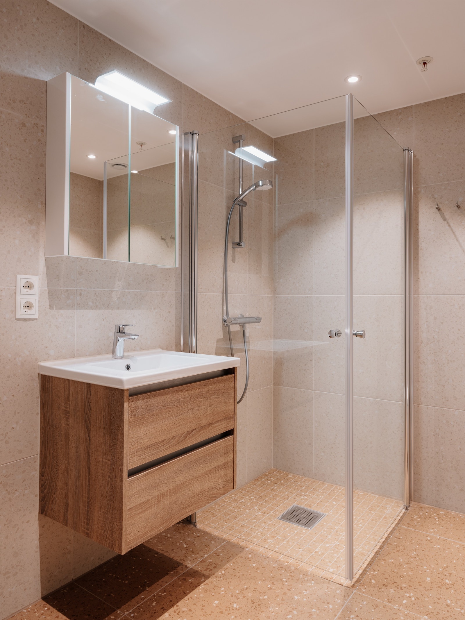 Opplegg for vaskemaskin og tørketrommel Galleribilde