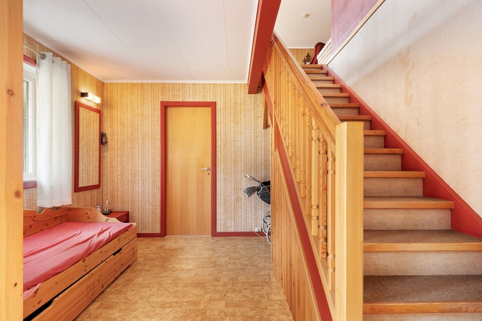 Gangareal kjellar Galleribilde