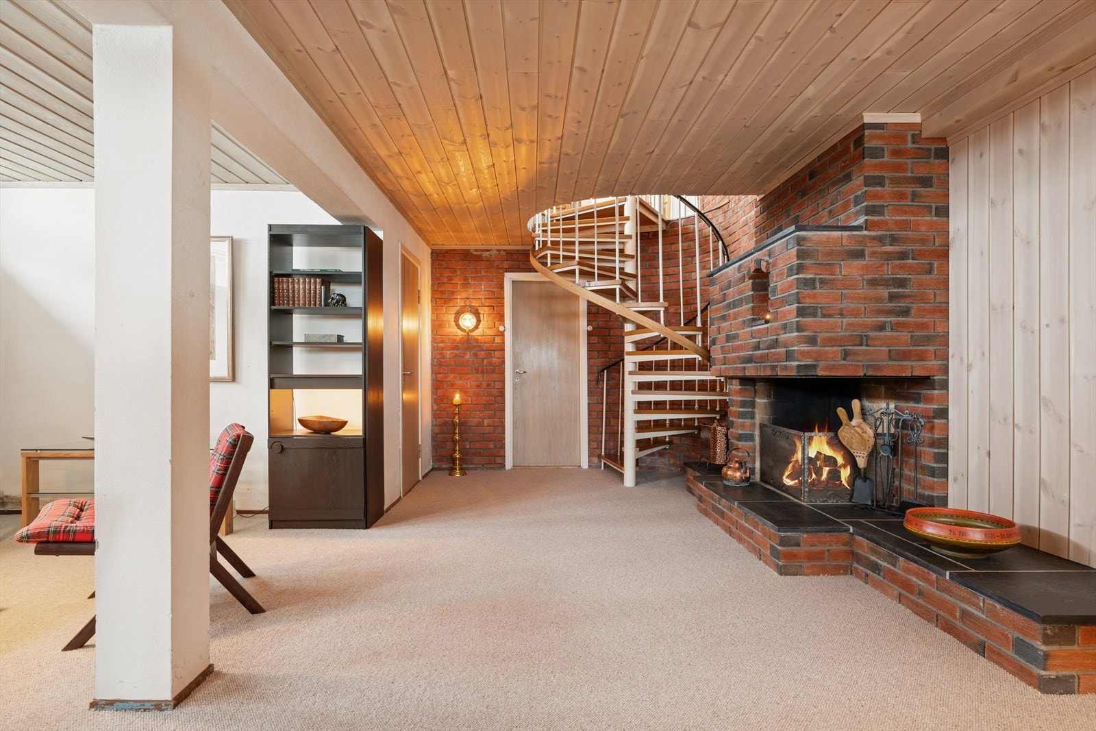 Her er det også peis for oppvarming. Galleribilde