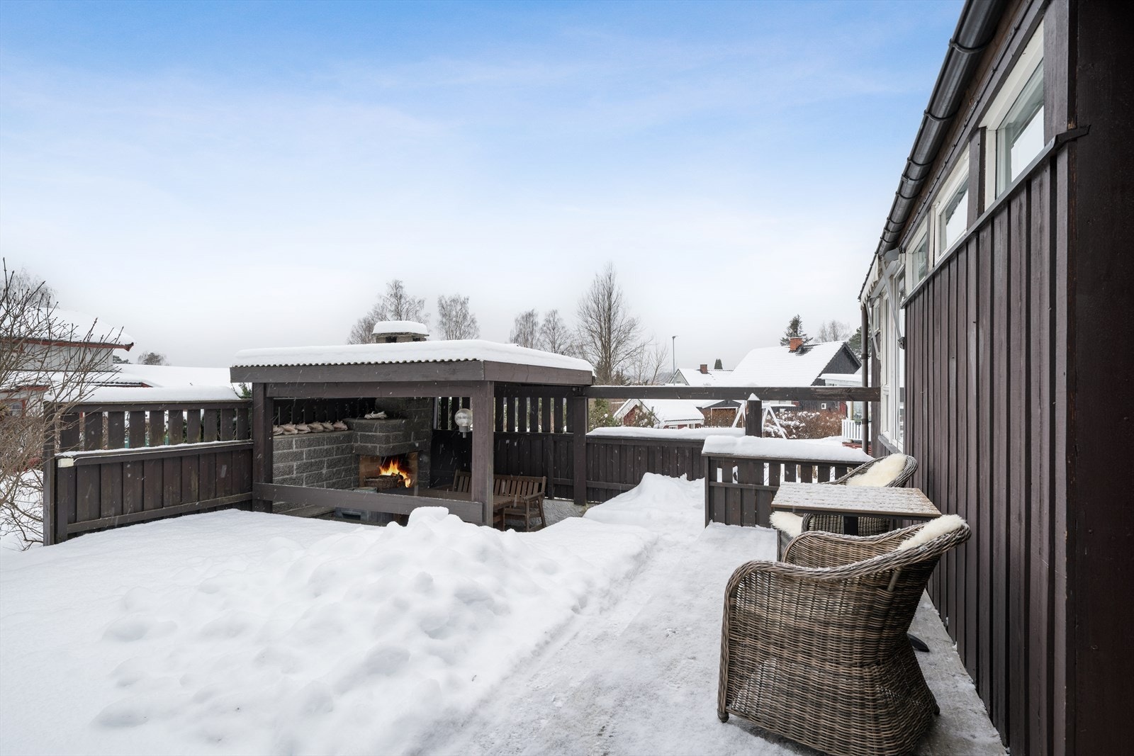 Her kan lange soldager nytes i usjenerte omgivelser. Galleribilde