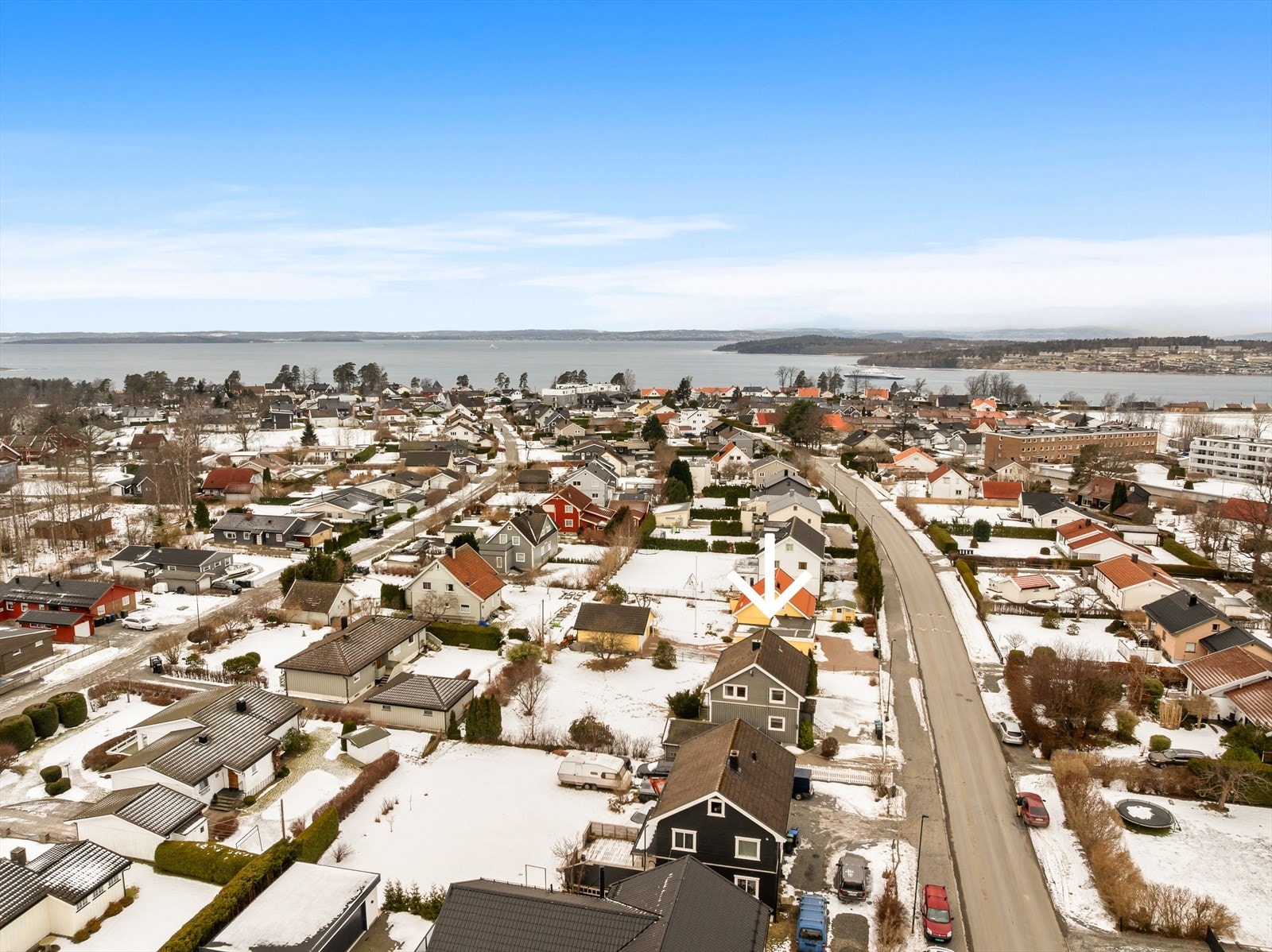 For den som liker sjøliv, er både Festestranda og Jeløya lett tilgjengelig med kort kjøretur og byr på fine strand- og turmuligheter Galleribilde