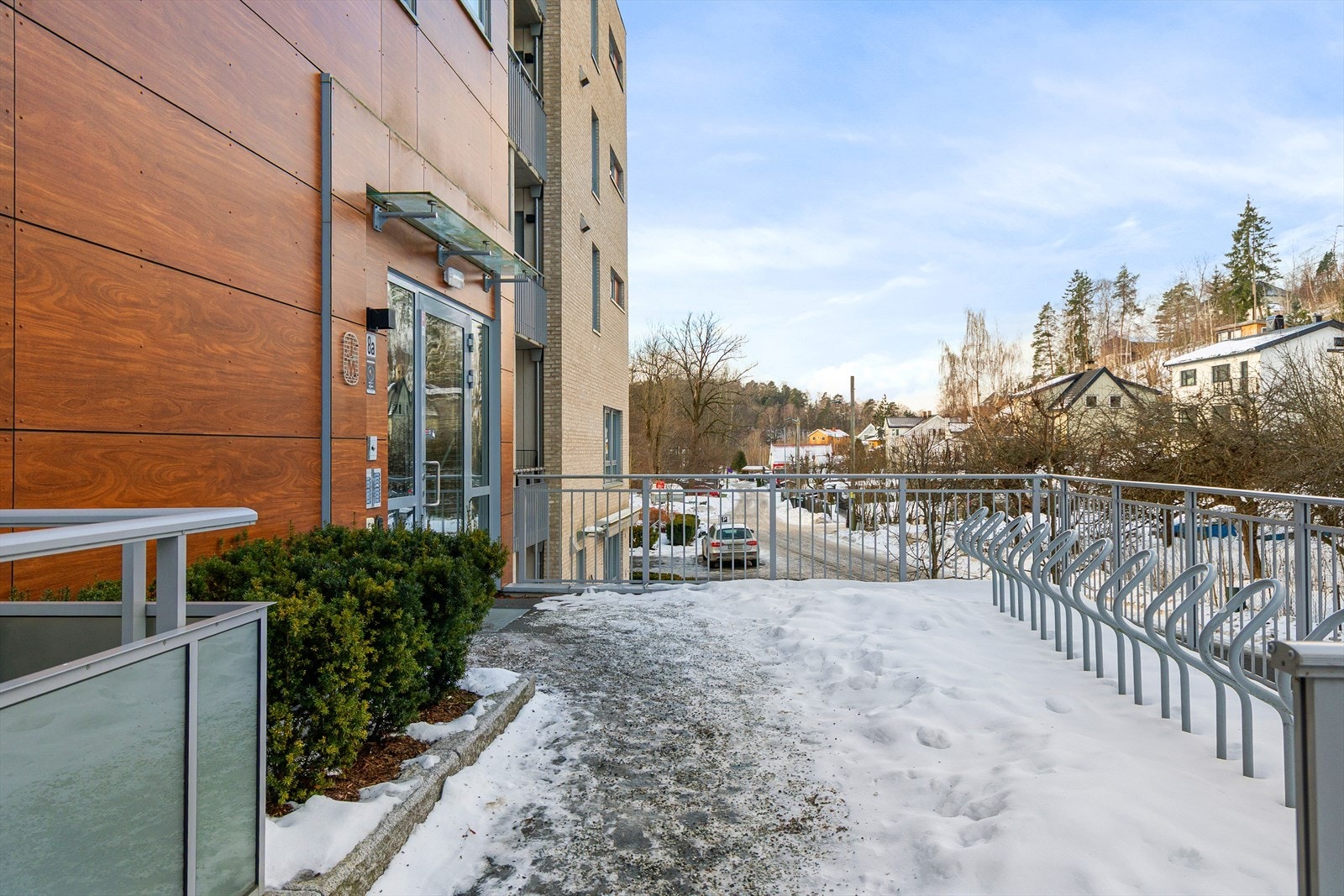 Inngangsparti. Galleribilde