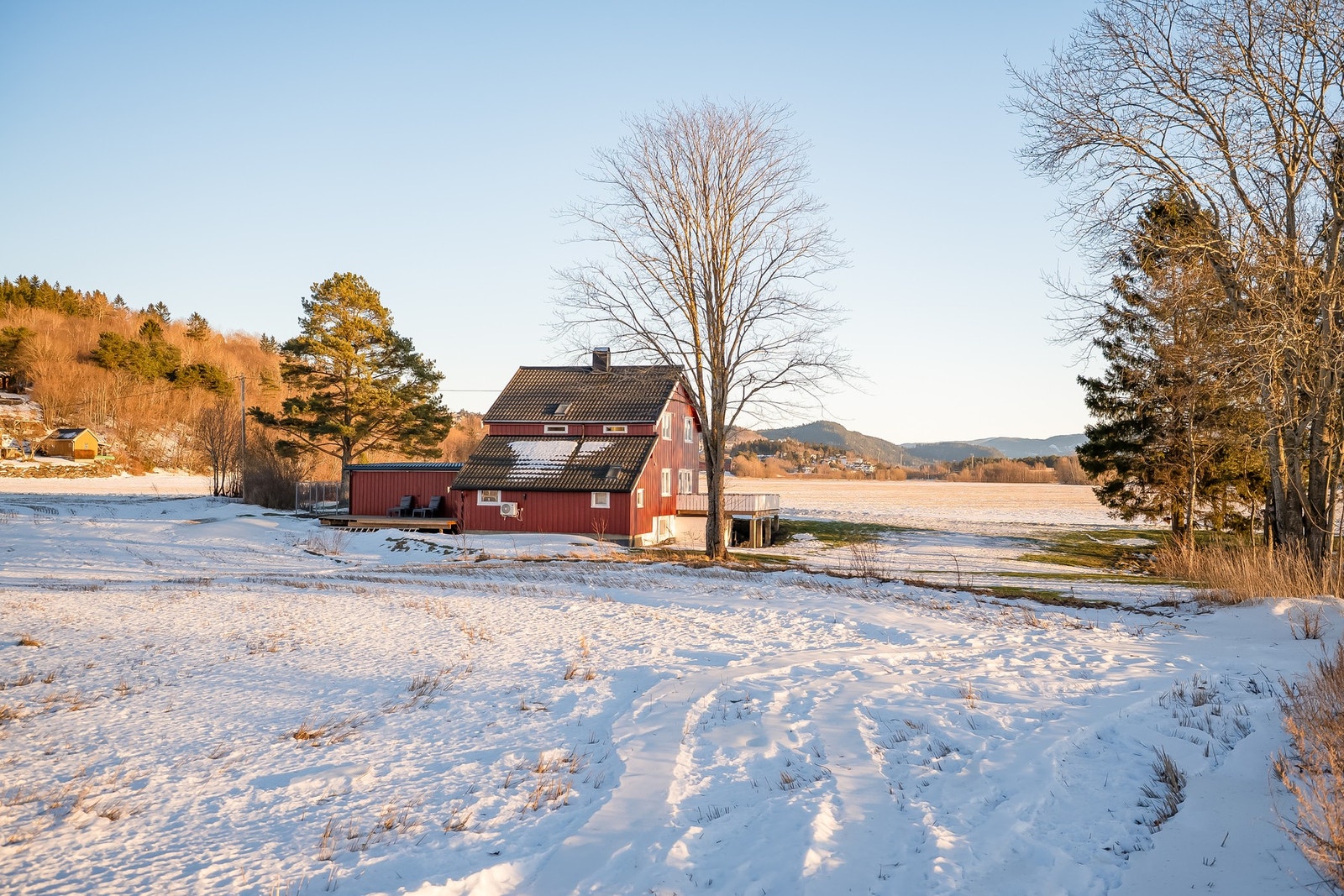 Dette er et rolig og barnevennlig område, og herfra er det kort gang- eller sykkelavstand til Stjørdal sentrum med sine fasiliteter. Galleribilde