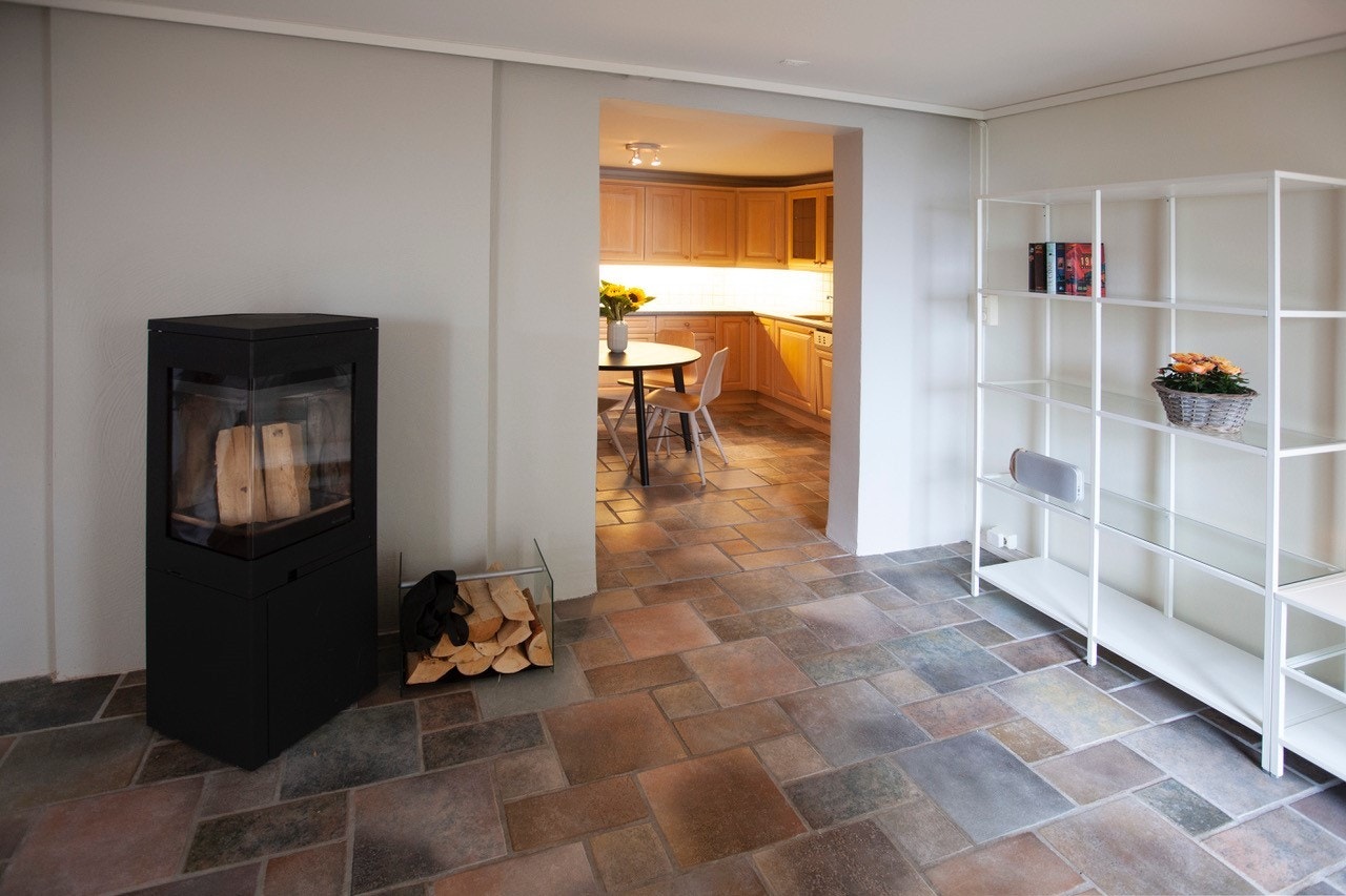 Stuen har direkte adkomst til kjøkken. Galleribilde