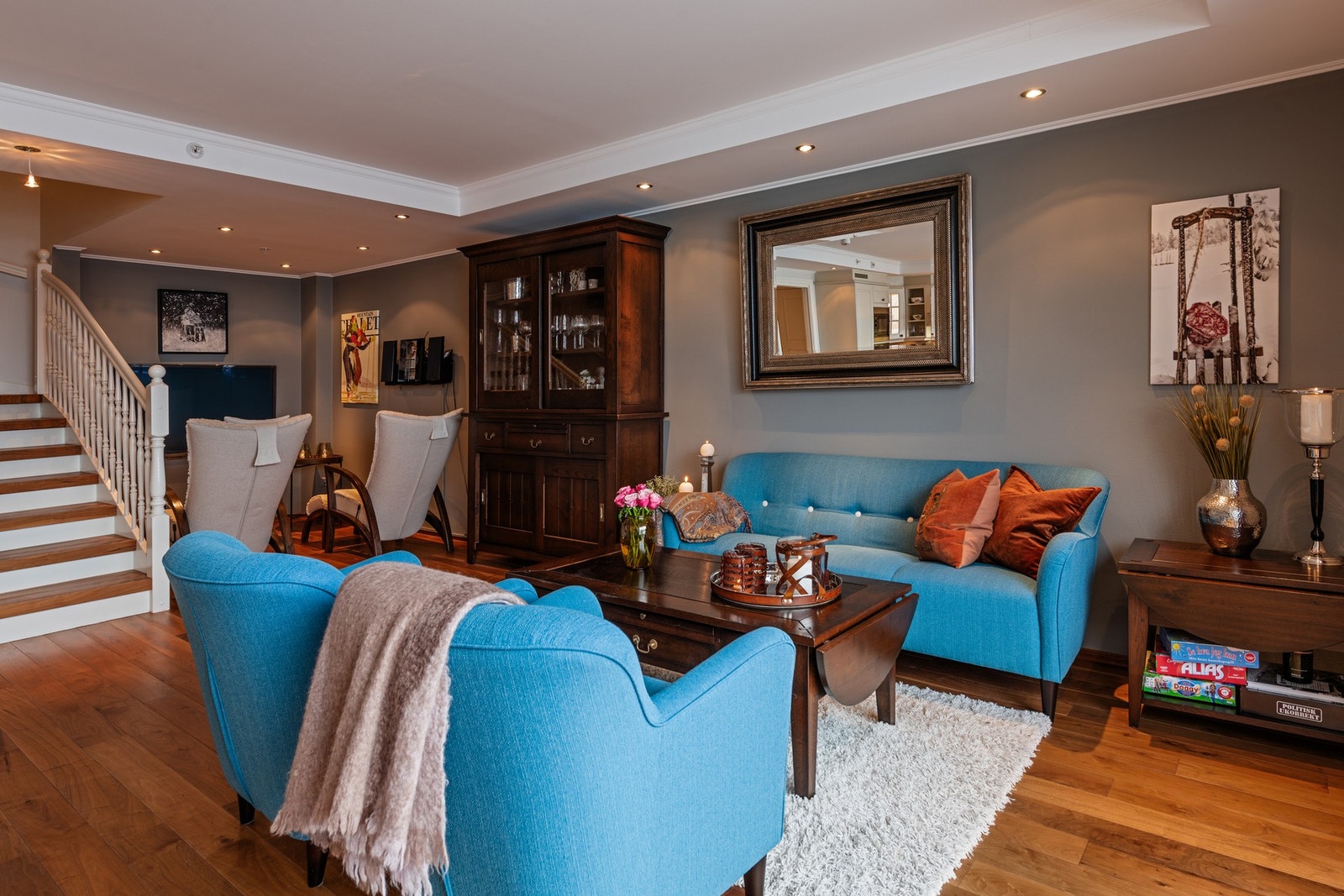 Kryp opp i sofaen og nyt stillheten etter en dag ute på ski Galleribilde