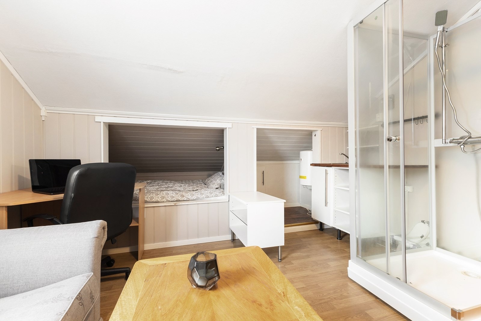 Respektive leilighet sitt areal på loft (godkjent som bod og ikke for varig opphold, se punkt om ferdigattest i salgsoppgave). Galleribilde