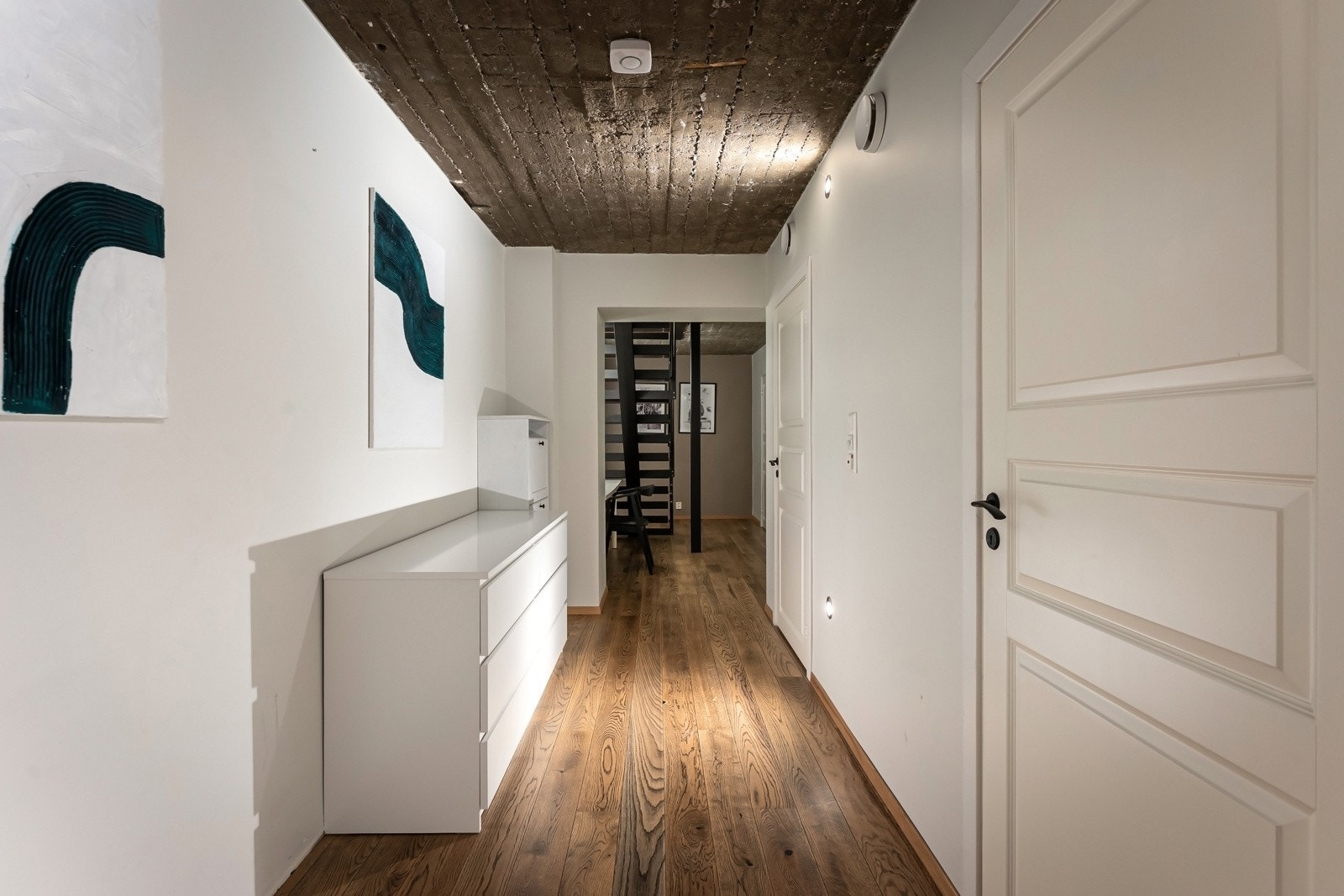 Gang nede. Galleribilde