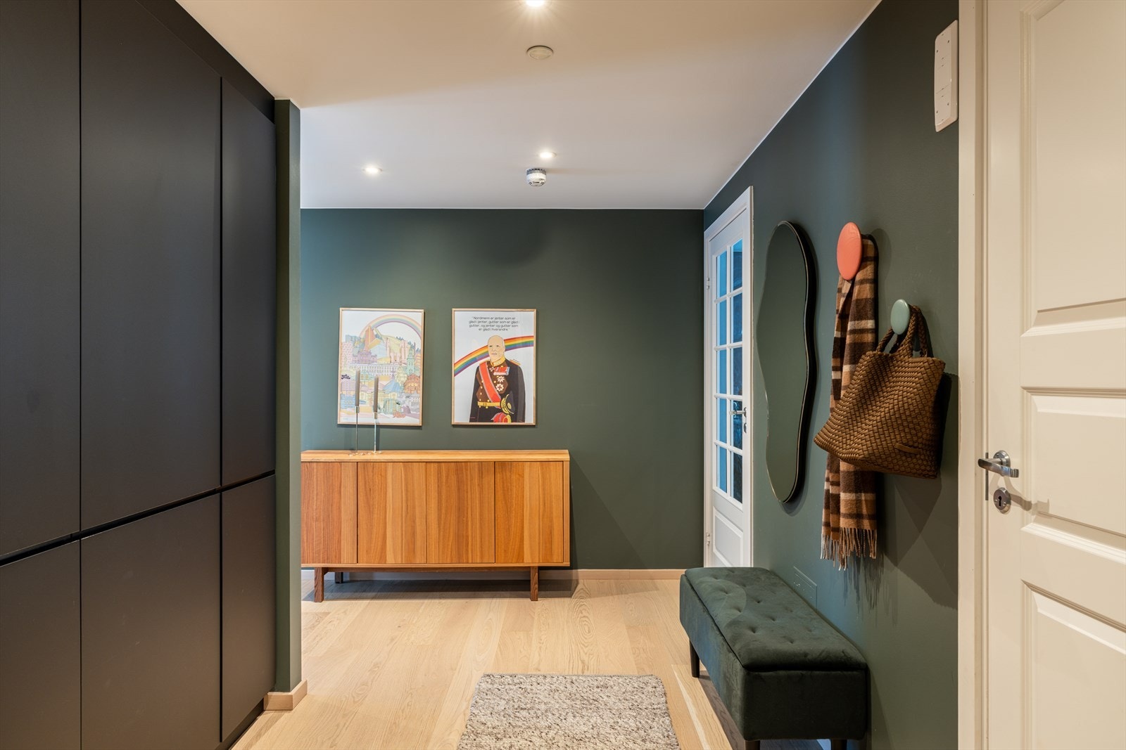 Her får dere et innbydende hjem med påkostede løsninger, god planløsning og høy standard. Galleribilde