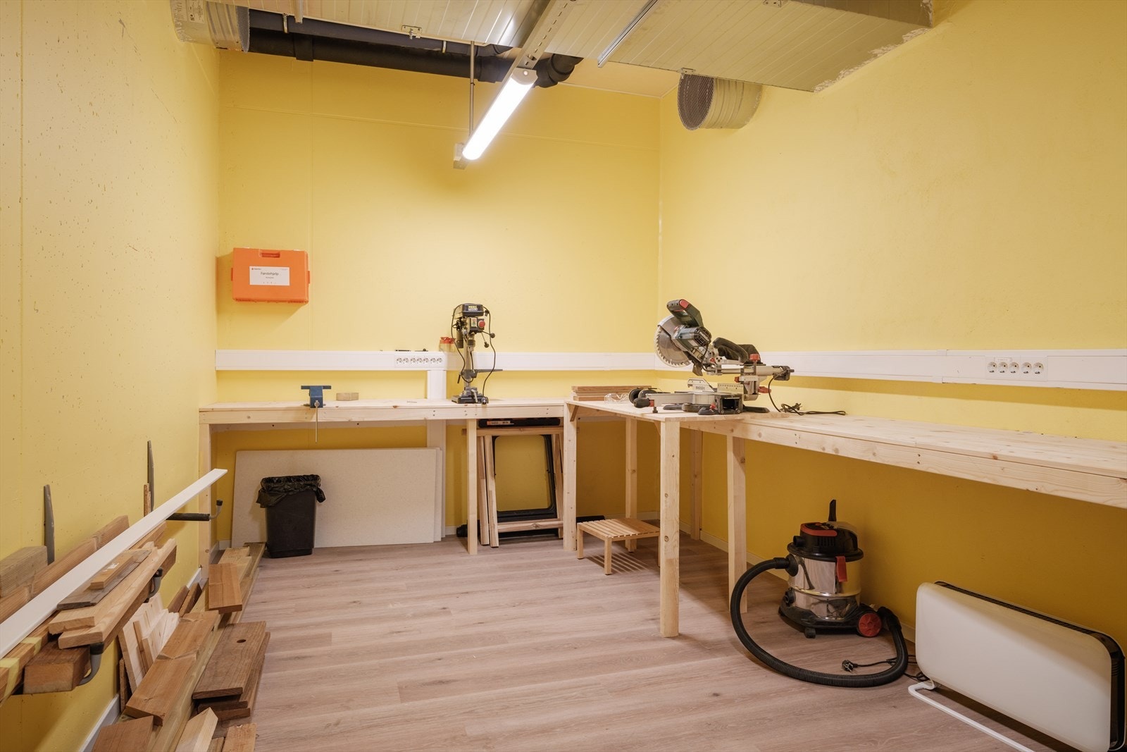 Det er også en felles smørebod i kjelleren. Galleribilde