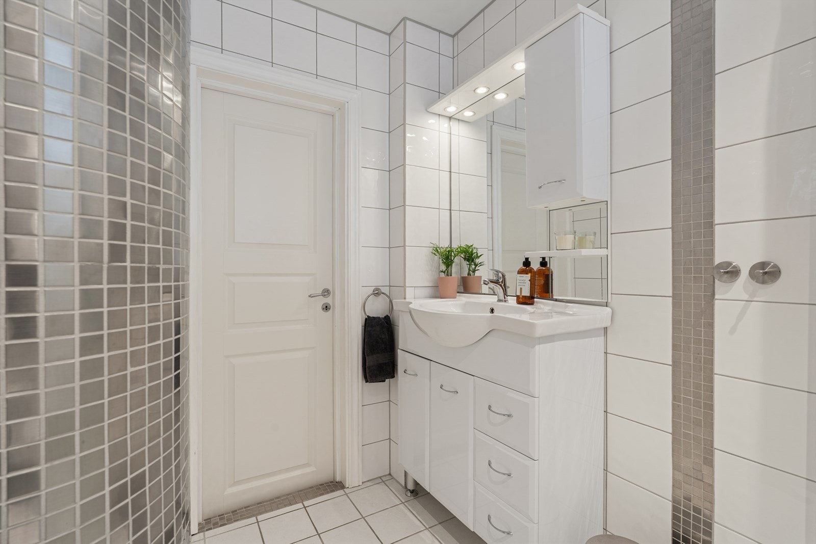 Her er det elektriske varmekabler i gulvet for ekstra komfort. Galleribilde