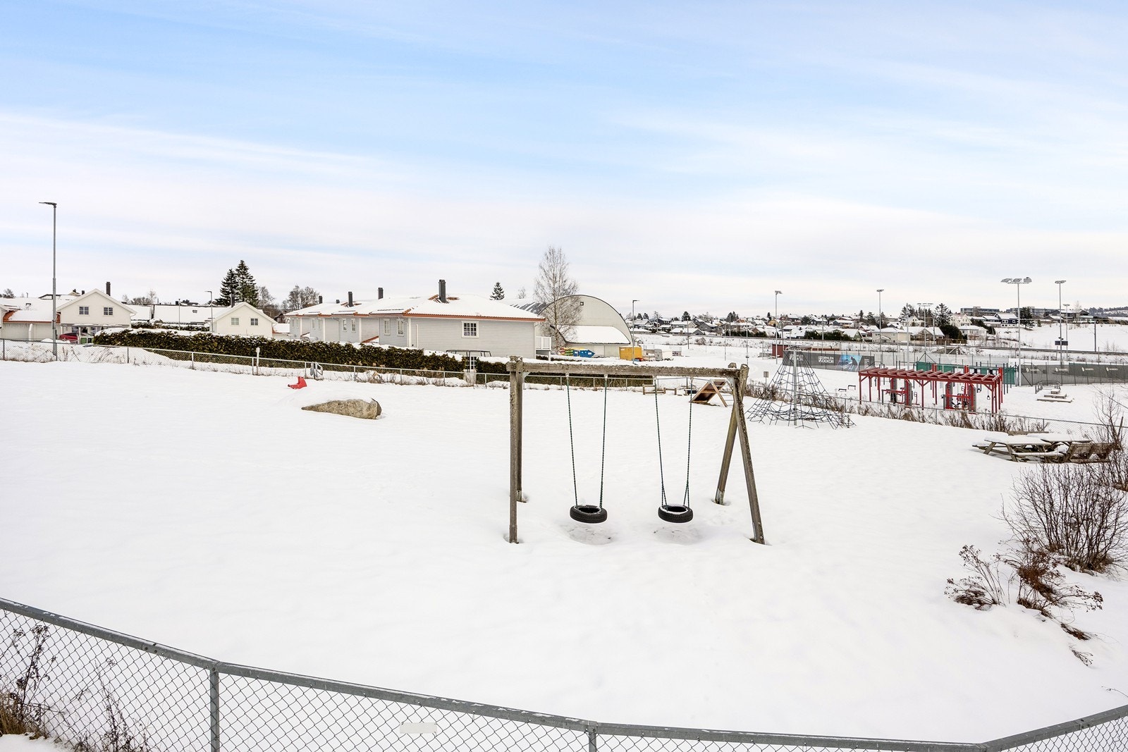 I nabolaget er det flere lekeplasser. Galleribilde