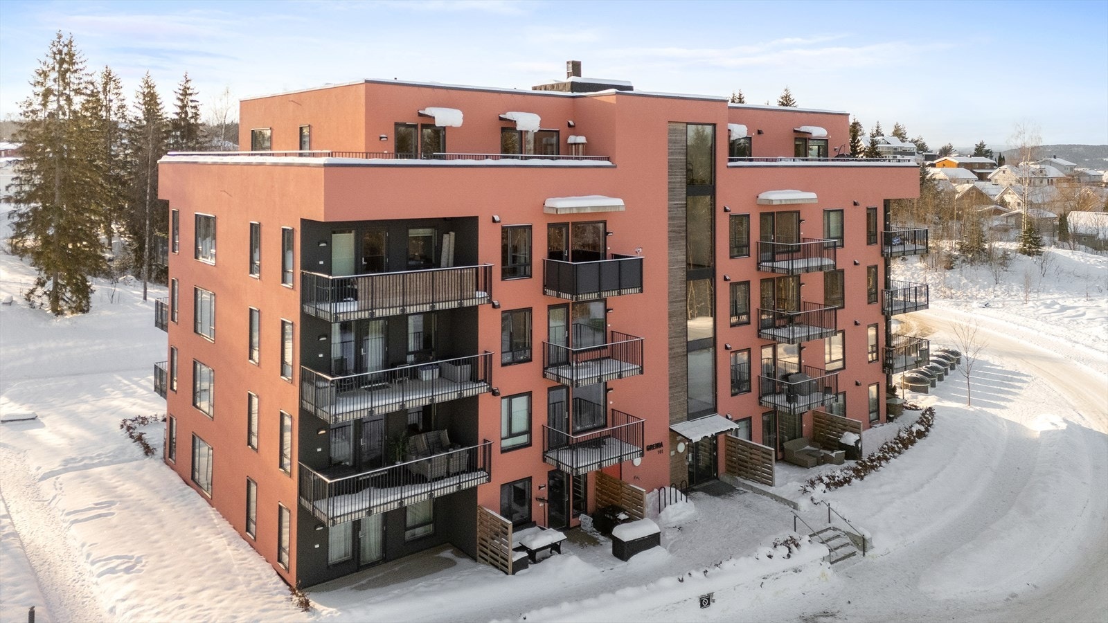 Moderne leilighetsbygg oppført i nyere tid. Galleribilde