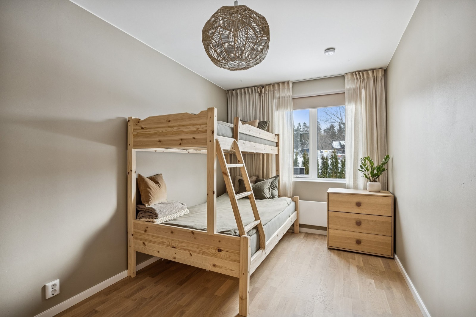 Soverom u.etg. Galleribilde