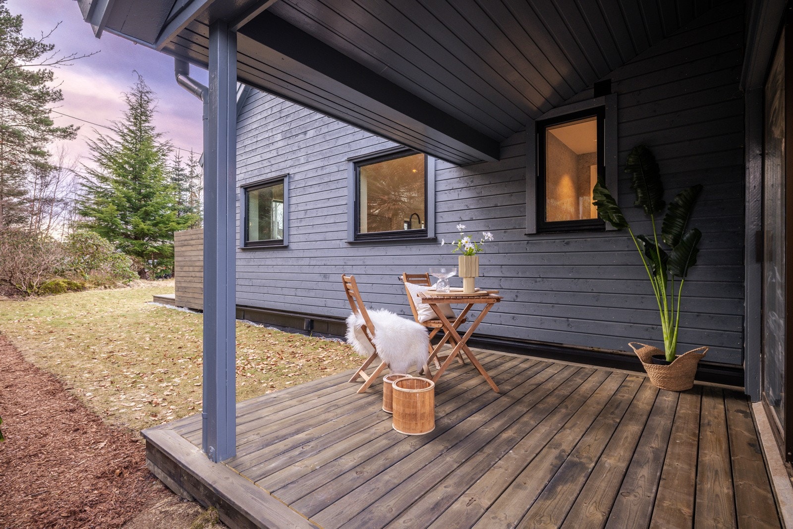 Kledningen på boligen er byttet - I forbindelse med bytting av kledning ble det også etterisolert Galleribilde