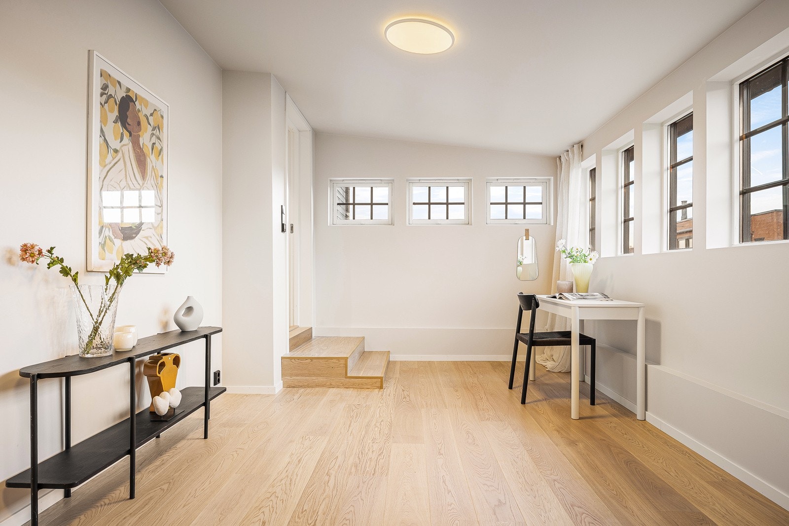 Rommet passer også ypperlig som TV-stue eller kontor Galleribilde