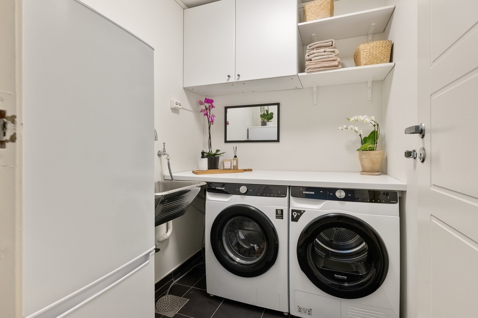 Vaskerom Galleribilde