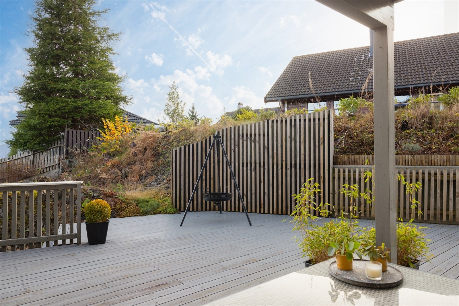 Solrik og hyggelig uteplass Galleribilde