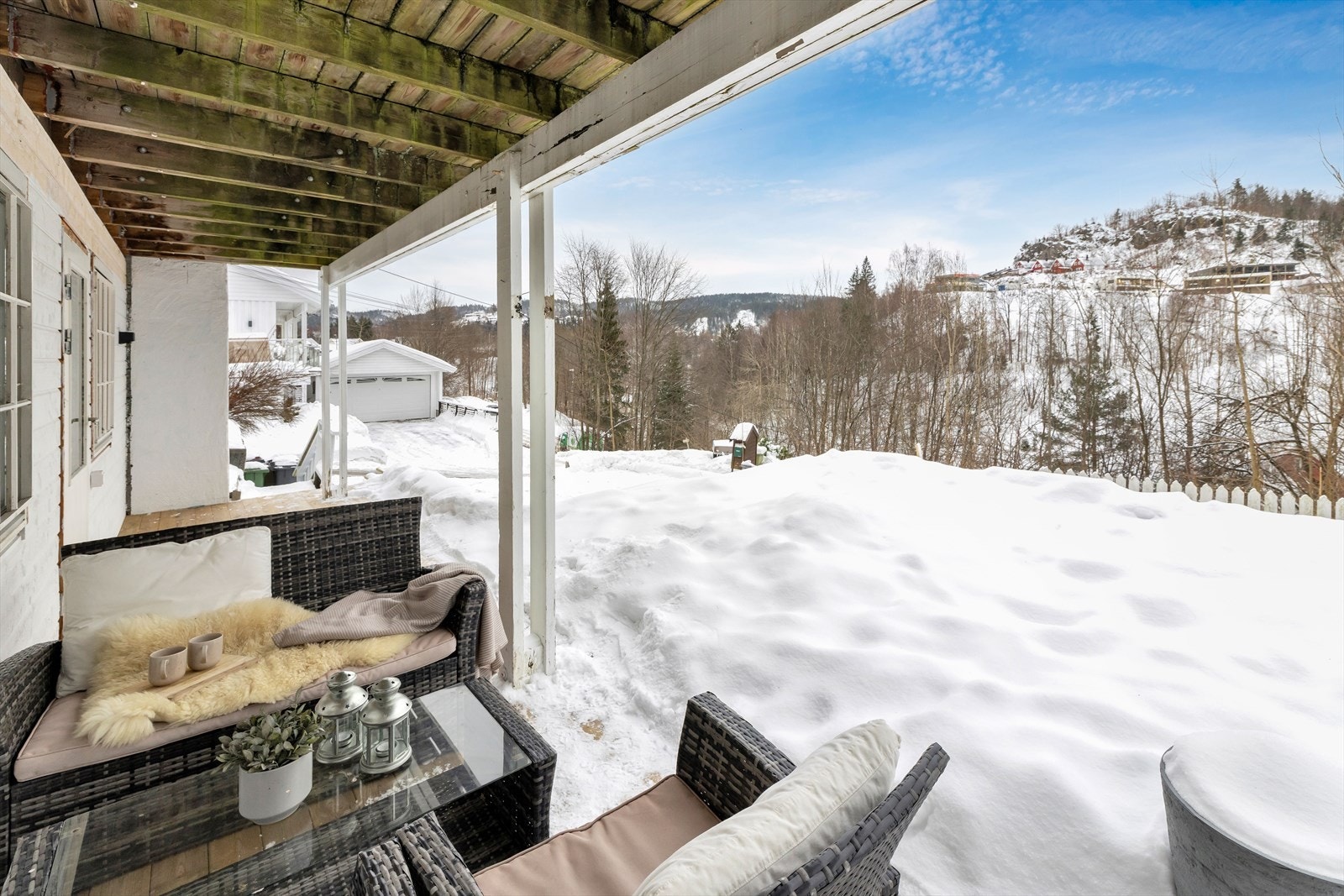 Uteområde hvor man har utgang fra hovedsoverommet. Galleribilde