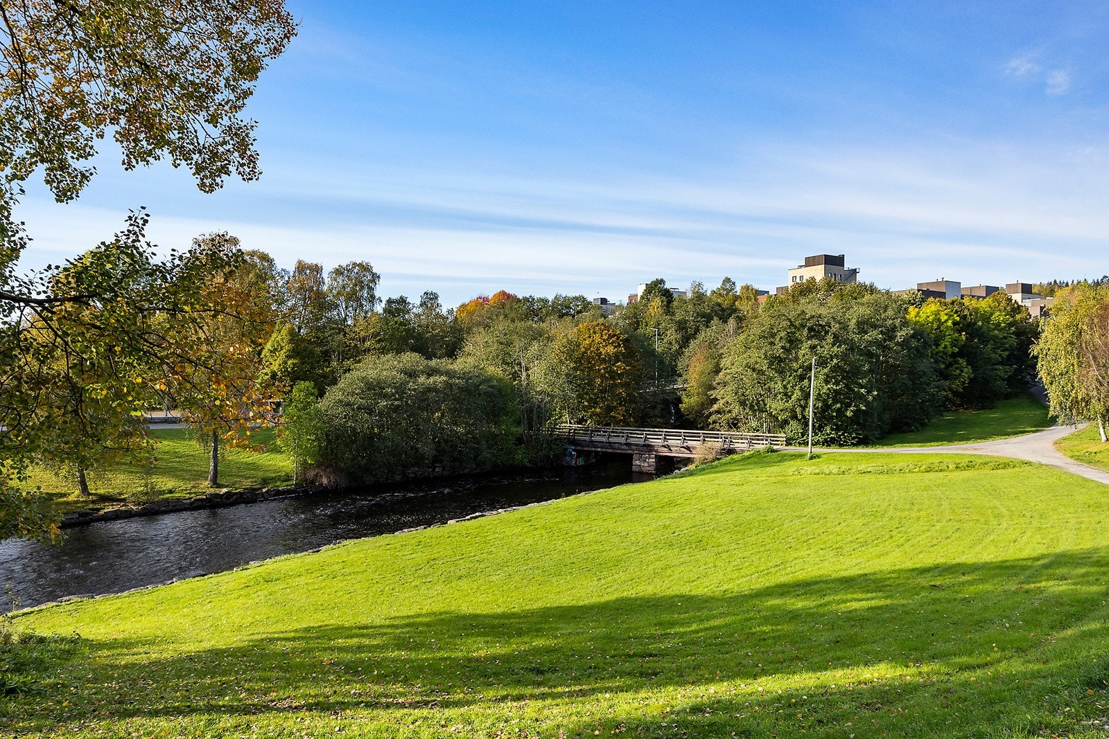 Brekkedammen like i nærheten. Galleribilde