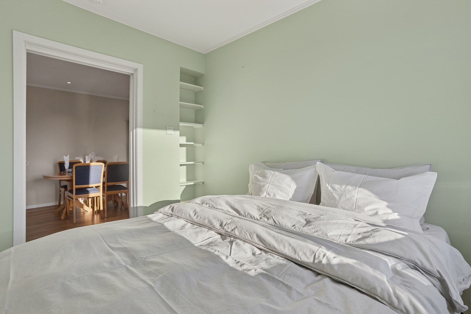 Rommene gir fleksible bruks muligheter - enten som hovedsoverom, barnerom, gjesterom eller et komfortabelt hjemmekontor. Galleribilde