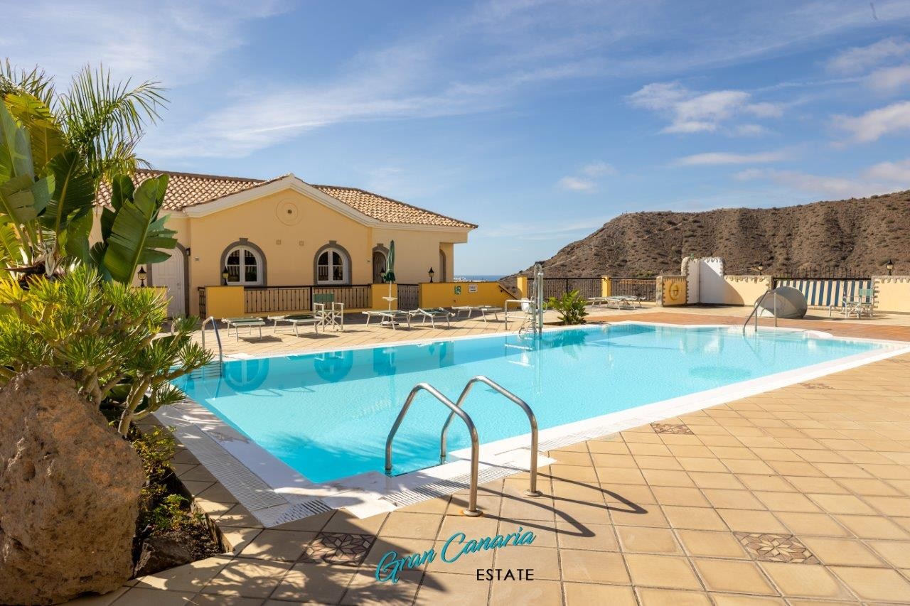 Oppvarmet basseng Galleribilde