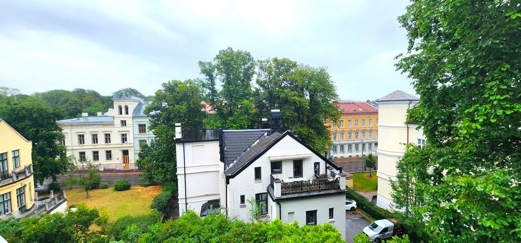 Utsikt fra balkong. Galleribilde