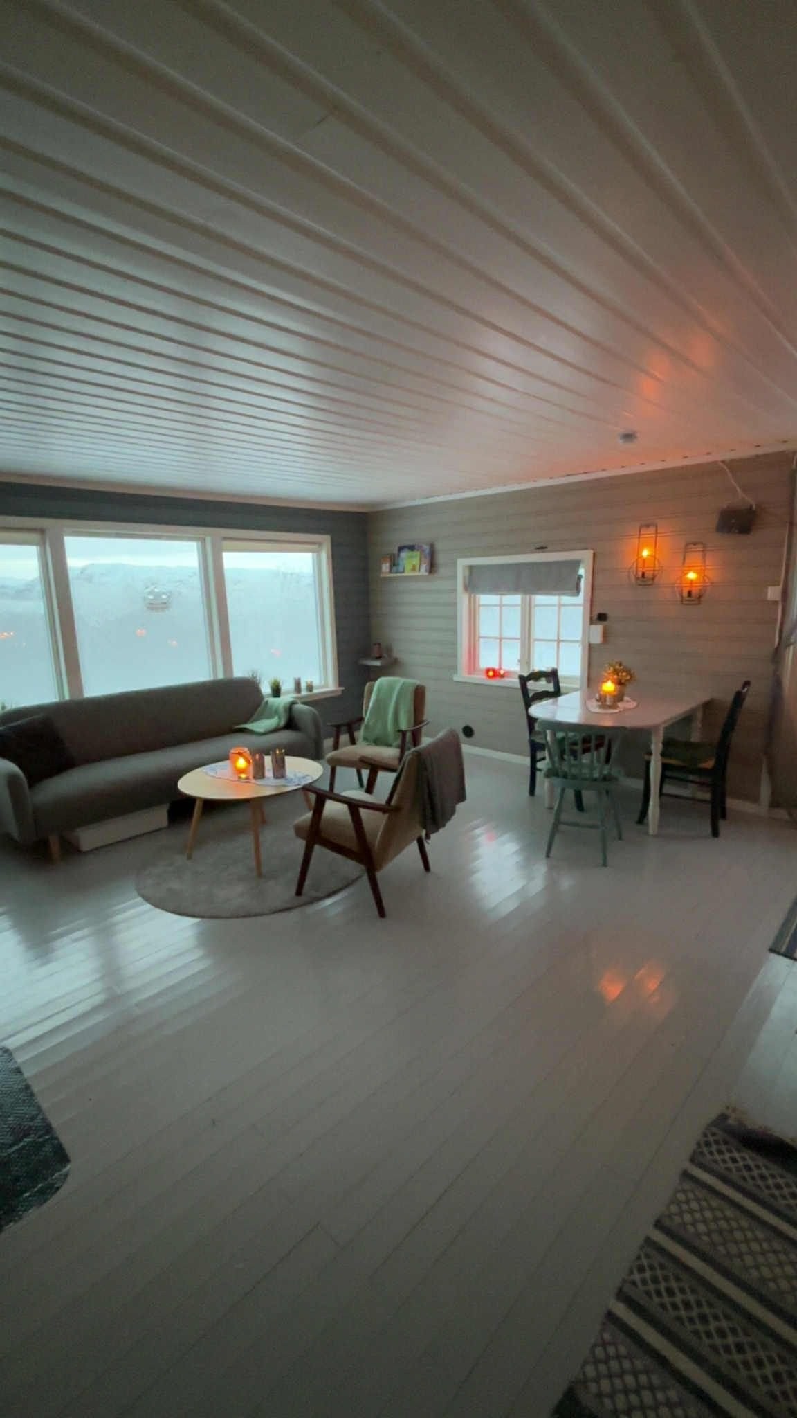 STUE OG SPISEPLASS Galleribilde