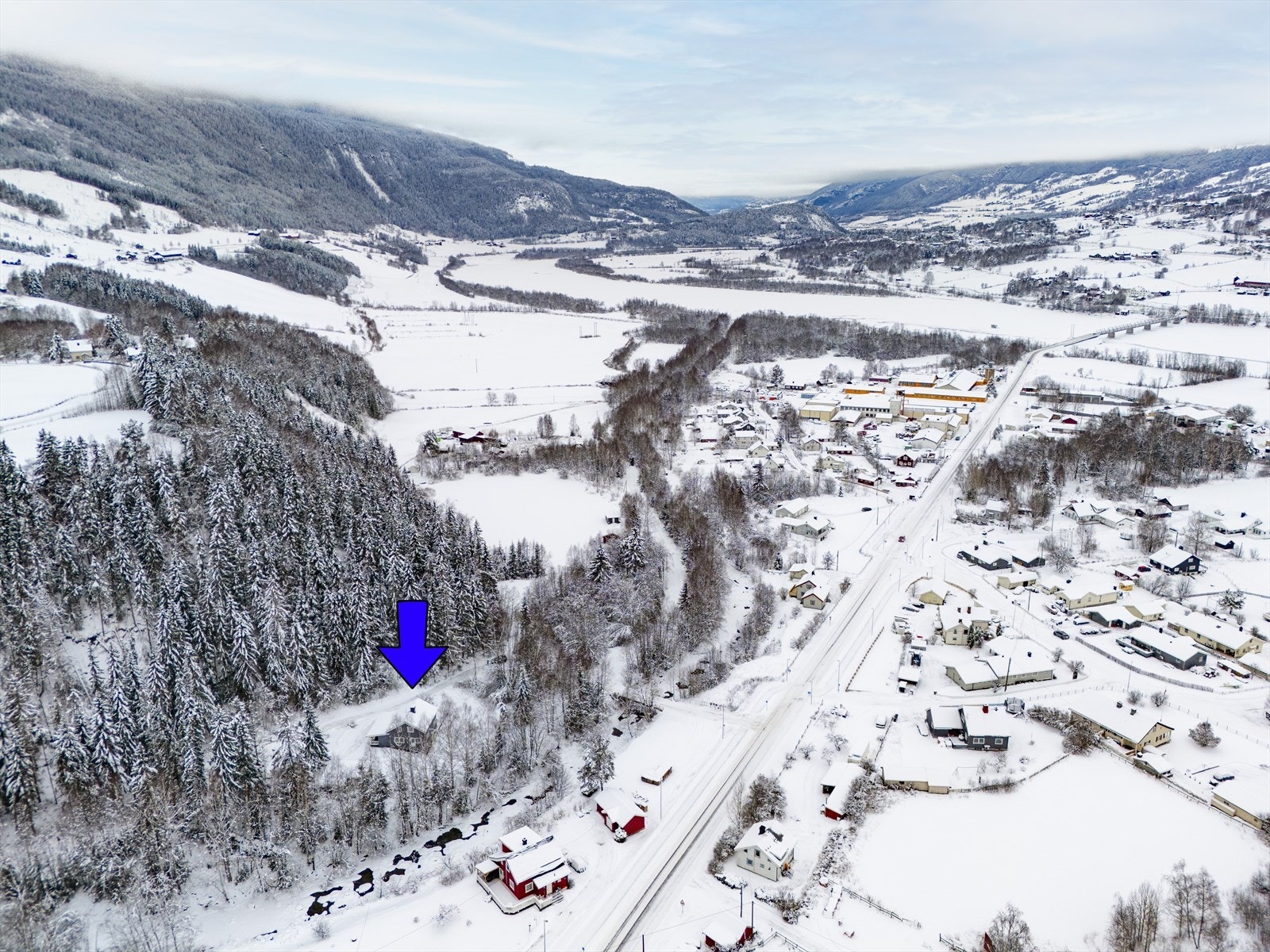 Det er enkel tilgang og kort vei til flere flotte tur- og fjellområder. Galleribilde