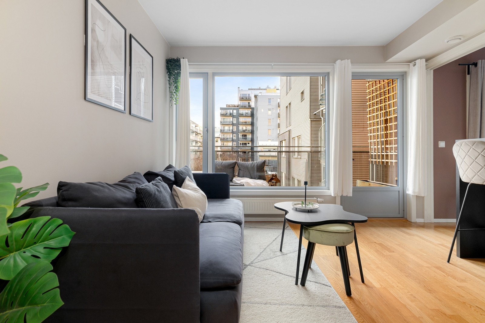 Her kommer du til en moderne og lekker 2-roms i byggets 3. etasje med heisadkomst! Galleribilde