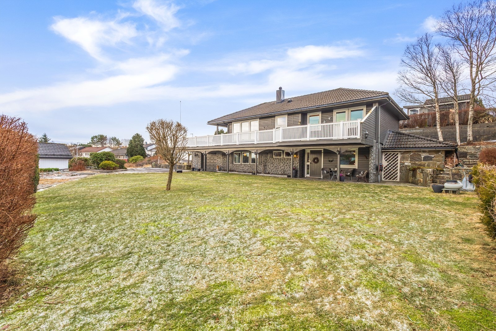 Eiendomsmegler Thomas T. Waardal har gleden av å invitere til visning i Torehaugen 9. Galleribilde