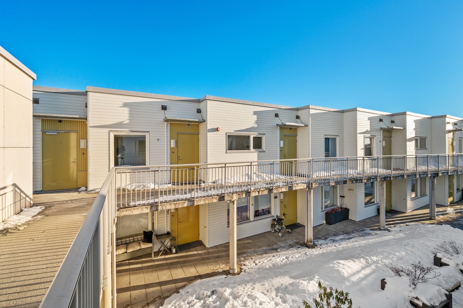 Fasade - leiligheten ligger i et veldrevet borettslag Galleribilde