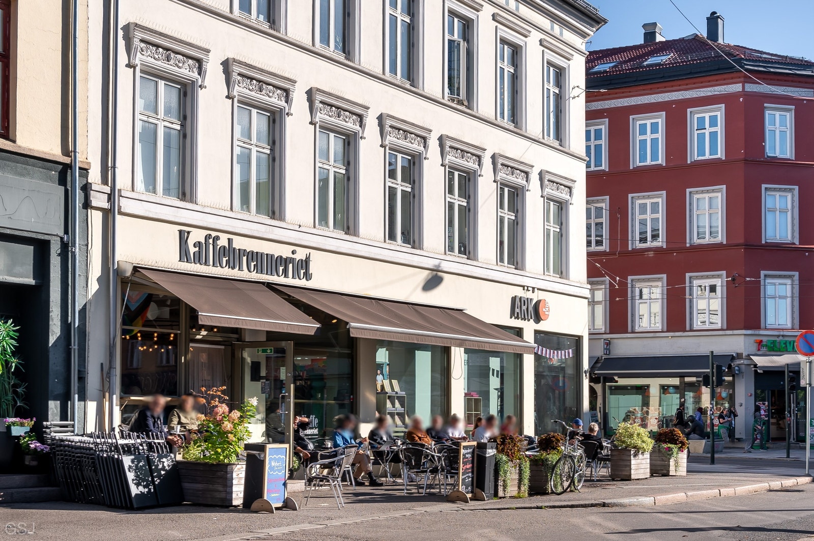 Kaffebrenneriet er blant mange caféer å nyte seg av i området. Galleribilde