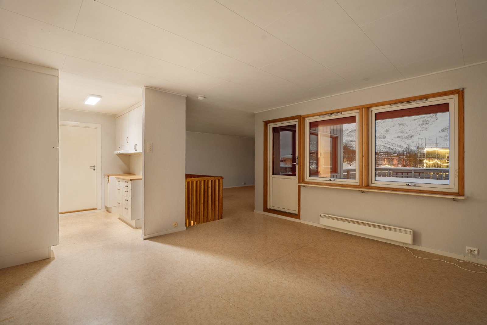 God plass til å etablere stor spisestue.