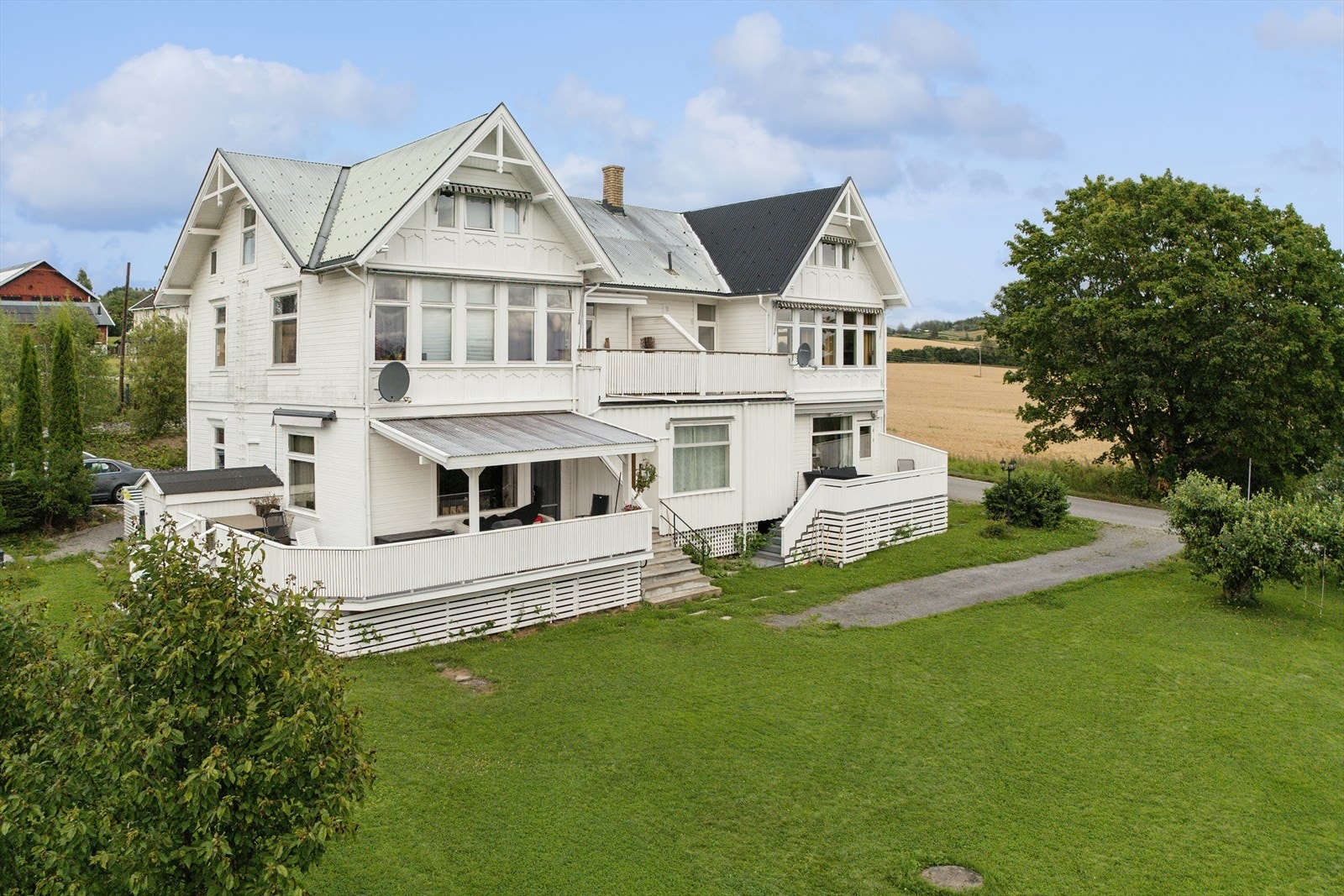 Lys og hyggelig 4-roms eierleilighet over to plan. Galleribilde