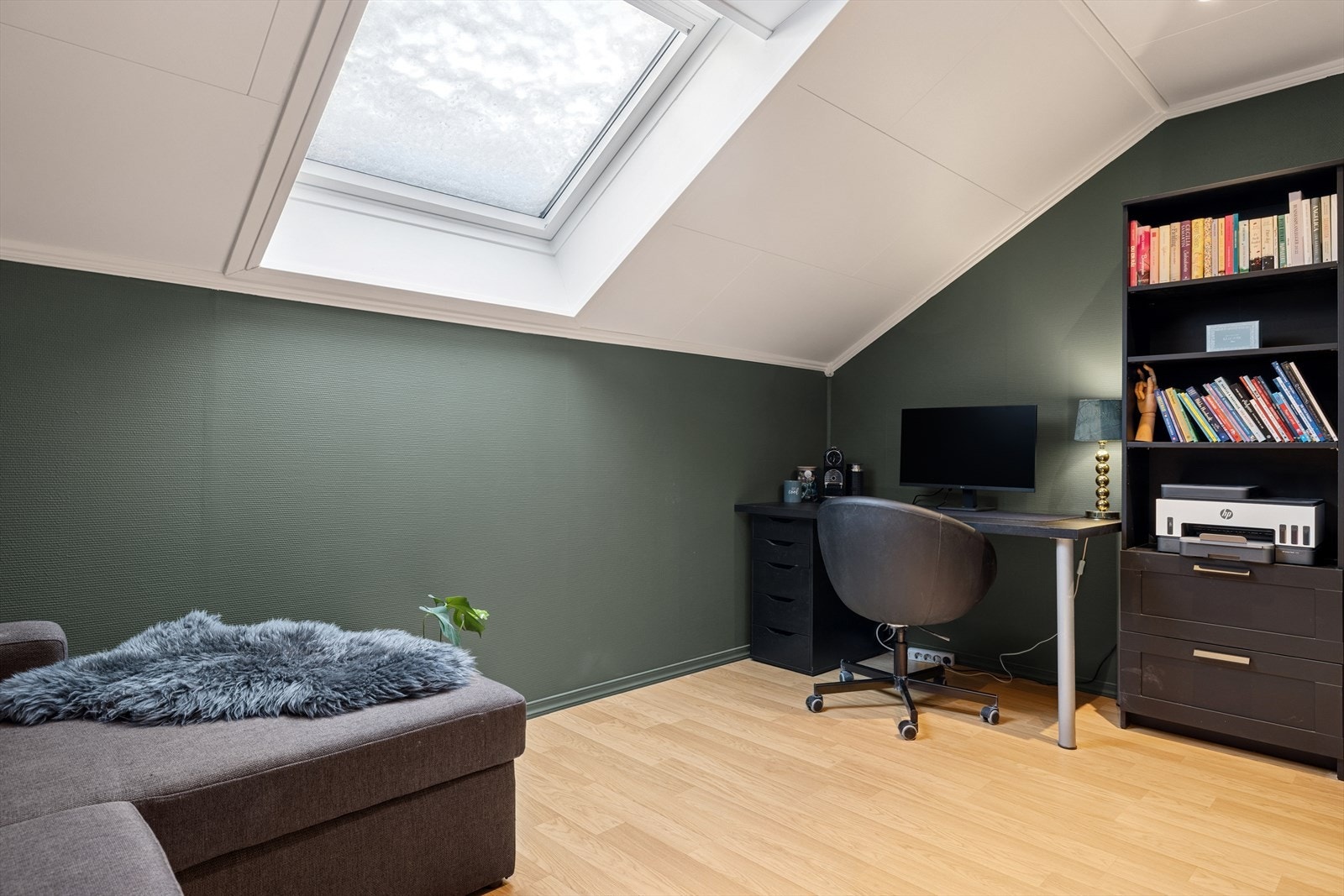 innredet soverom/kontor. Ikke godkjent. Galleribilde