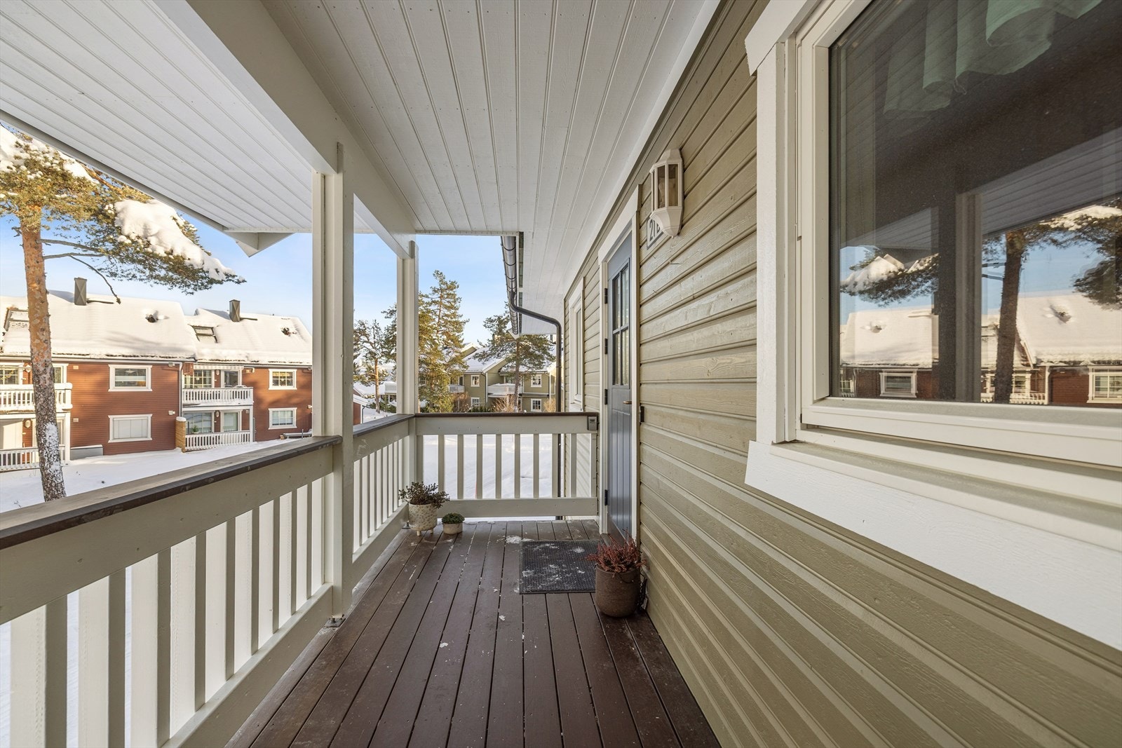 Ormåsen byr på flotte turområder året rundt, ideelt for både avslappende spaserturer og aktive utflukter. Sommerstid er det kort vei til Junger med flotte bademuligheter, vinterstid er det lysløype med oppkjørte skispor like i nærheten. Galleribilde