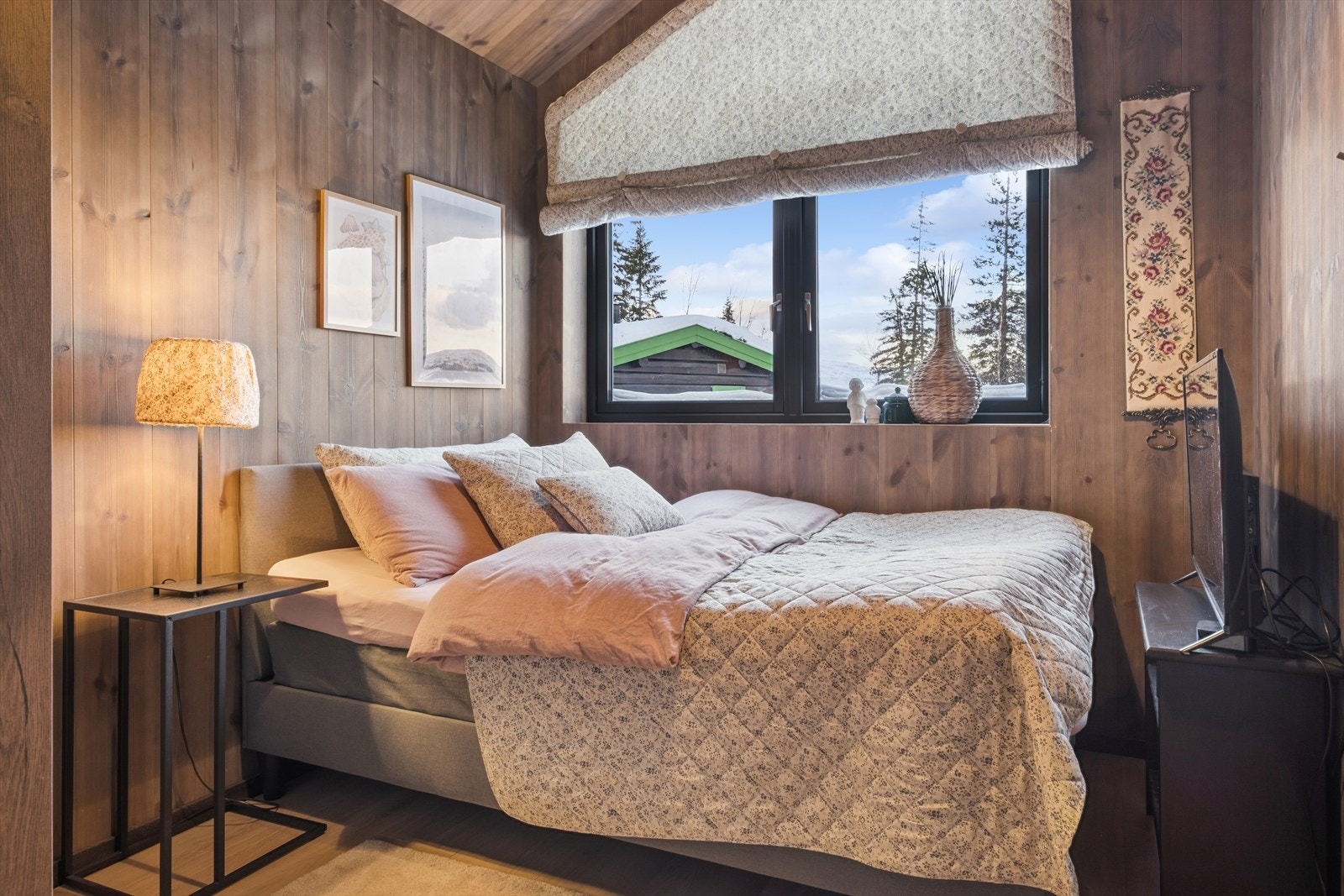 Soverommene er på hhv. 9,3, 8 og 8 kvm. Galleribilde