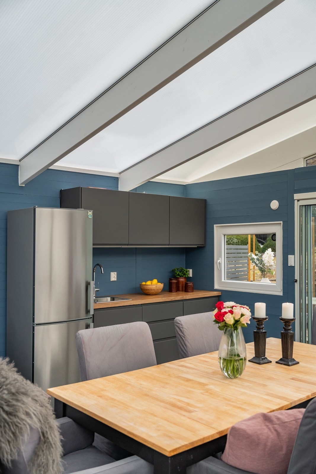 Hagestuen har et eget lite kjøkken - perfekt til tilbereding av måltider ute. Galleribilde