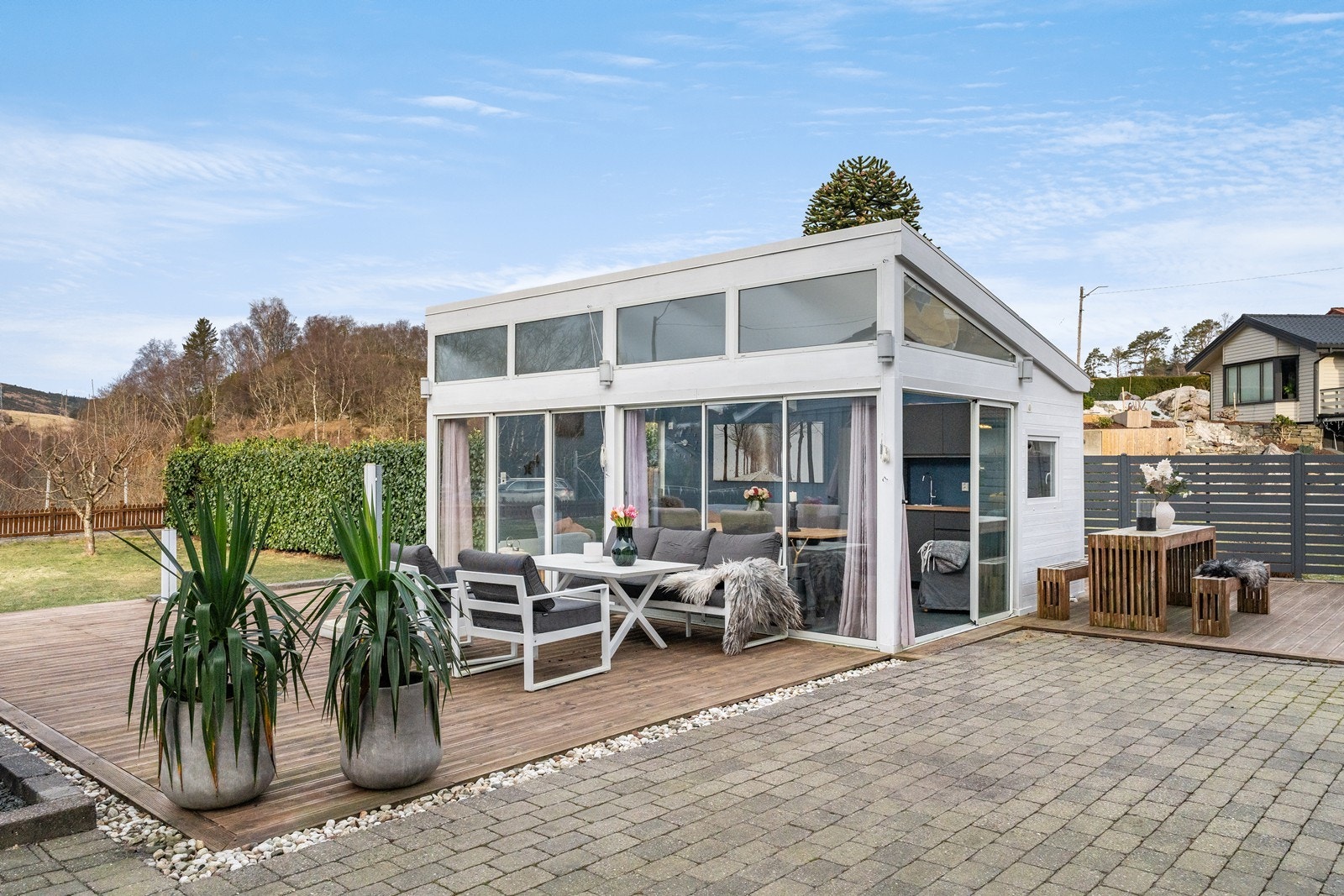 Lekker platting innrammet med stein. Galleribilde