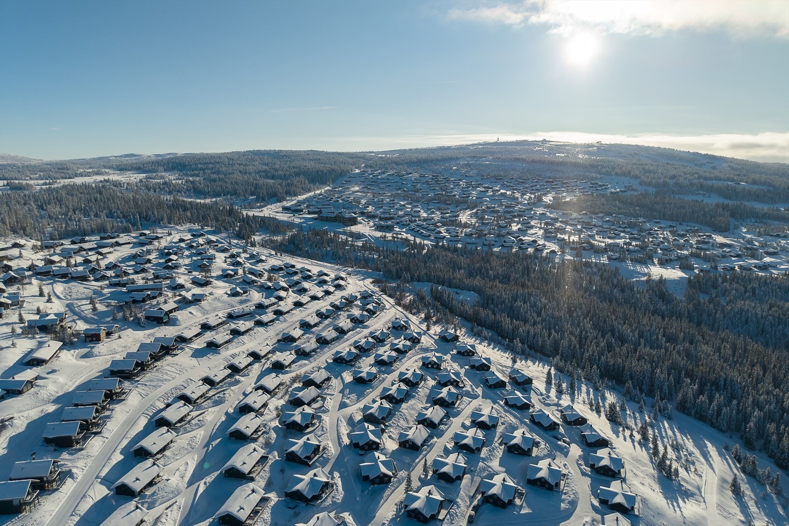 Hyttefeltet ligger like nord for Hafjelltoppen Galleribilde