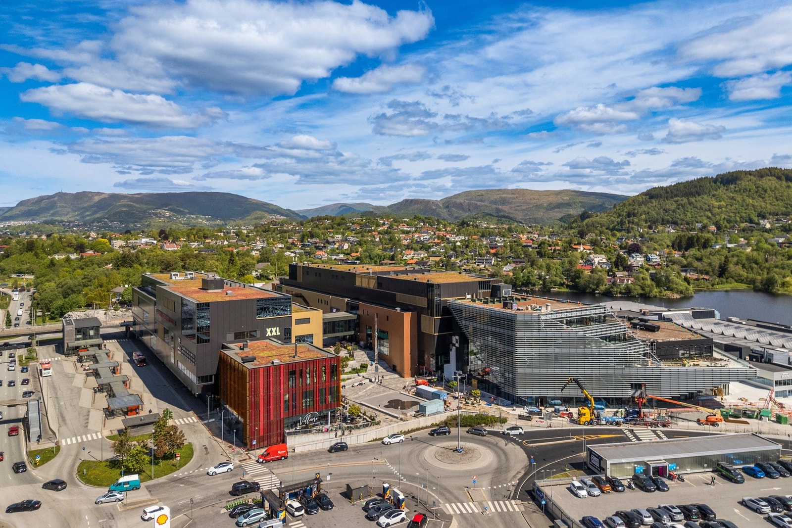 Fra boligen er det også kort vei til Lagunen. Galleribilde