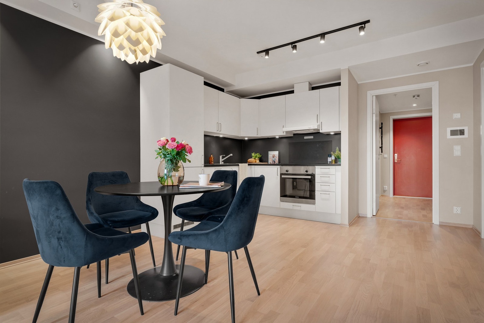 En flott og moderne leilighet i 3. etasje. Galleribilde