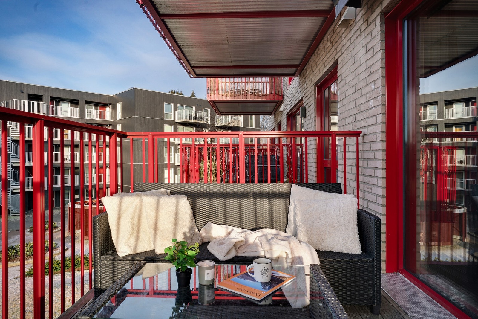 Uteplassen har også en markise som følger handelen. Galleribilde