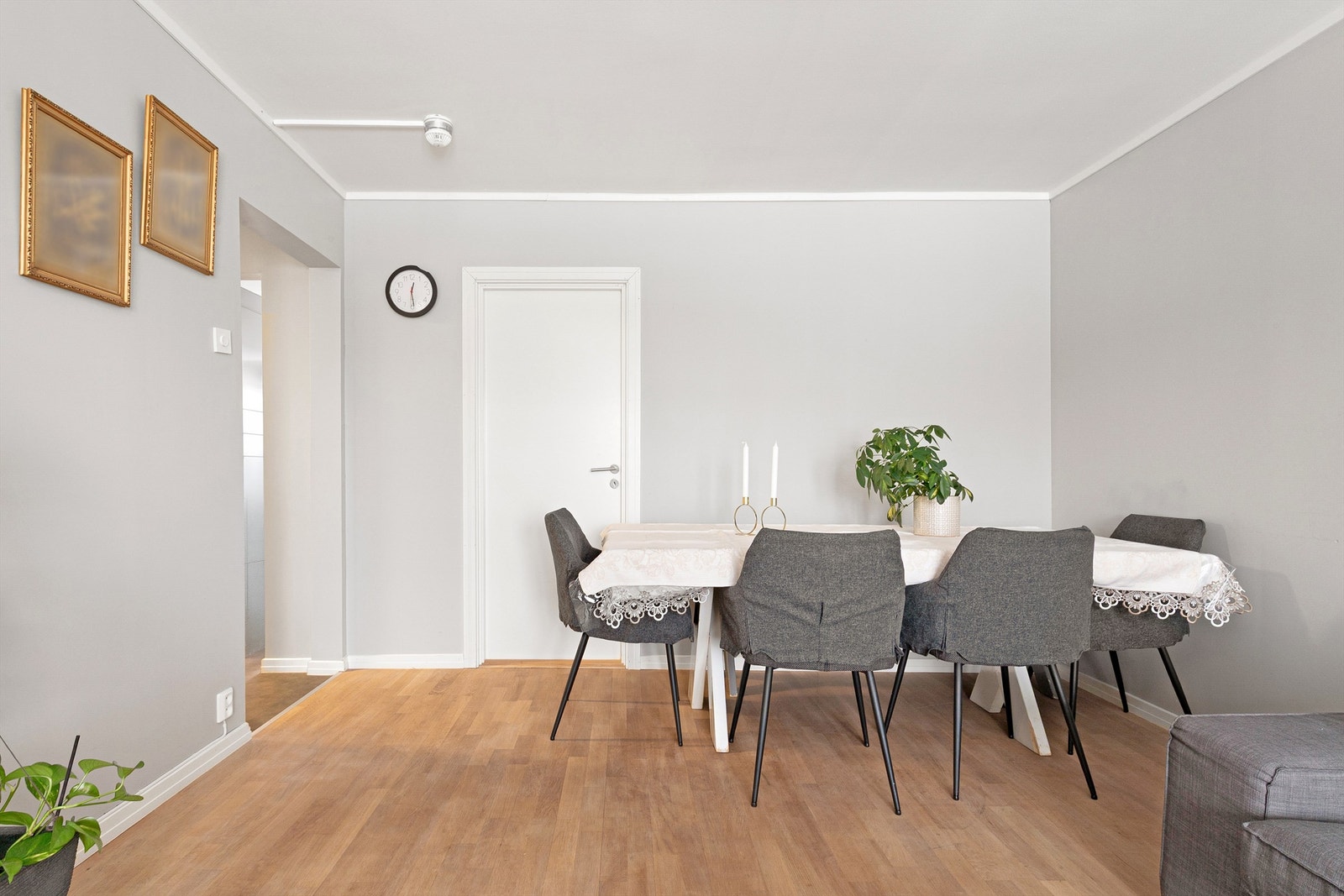 Fra stuen er det inngang til hovedsoverommet Galleribilde