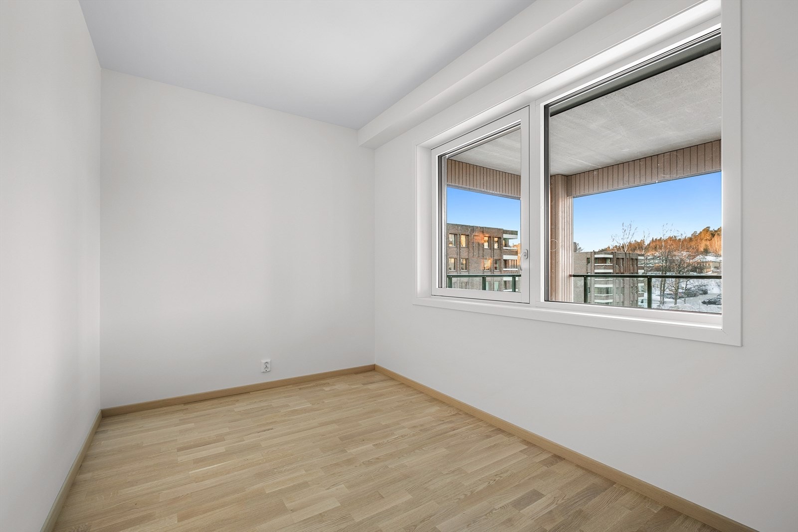 Soverom nr. 2 er på 8,5 kvm med plass til garderobeskap. Galleribilde