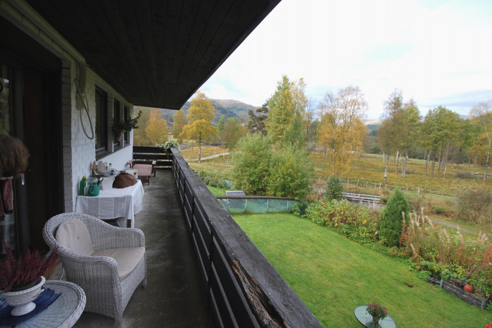 Altan med utgang fra stue Galleribilde