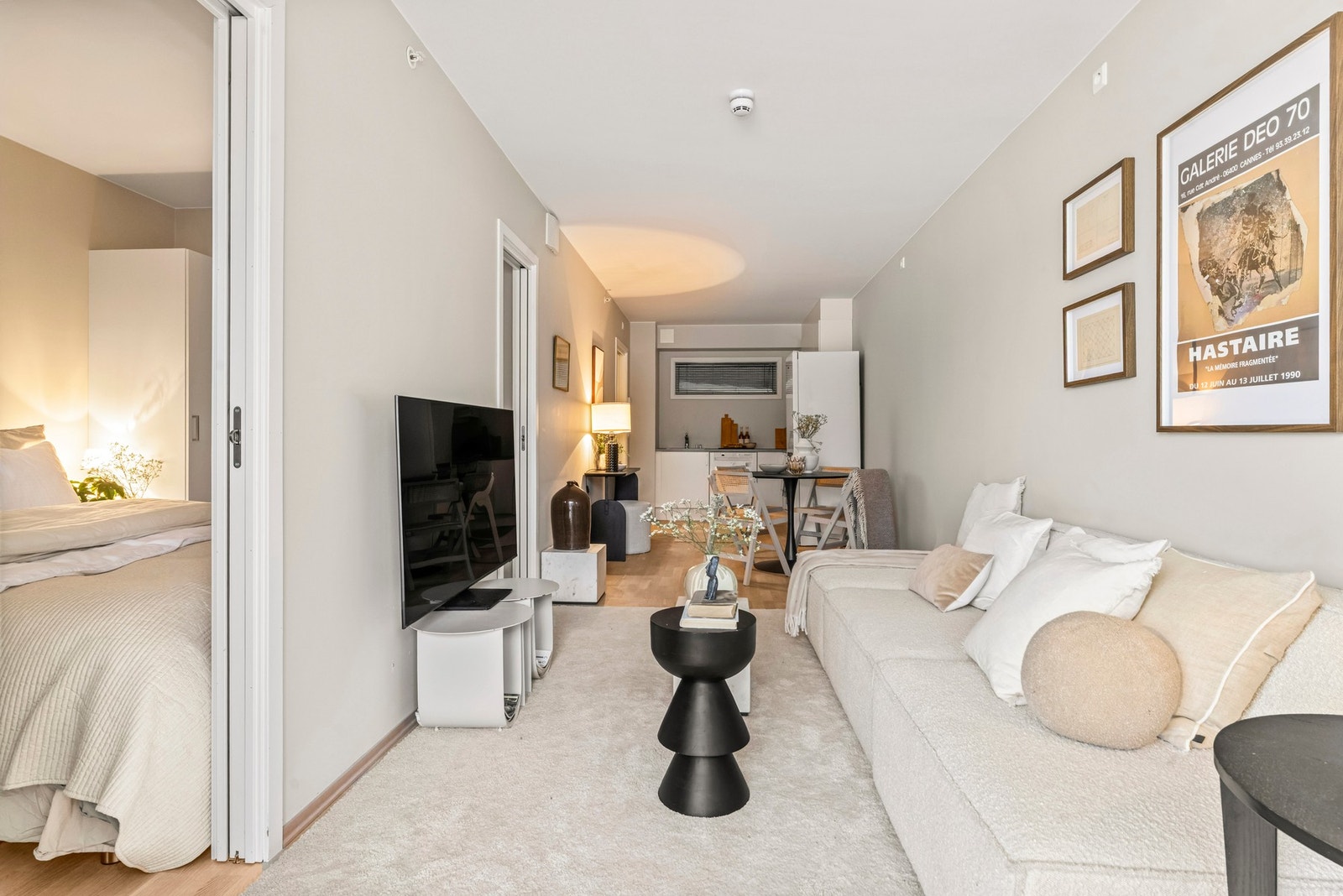 Åpen kjøkkenløsning i stue Galleribilde